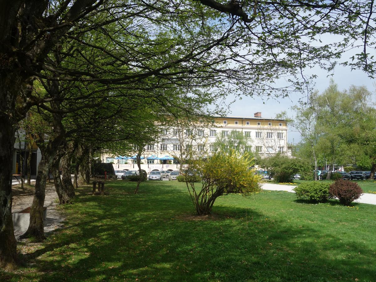 Life Hostel Slovenia Radovljica Exterior photo